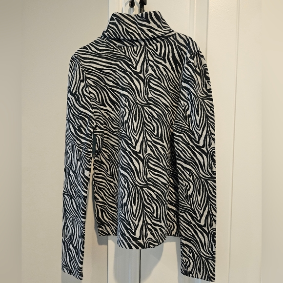 NWT Gap Kids Zebra Print Turtleneck - Picture 2 of 5